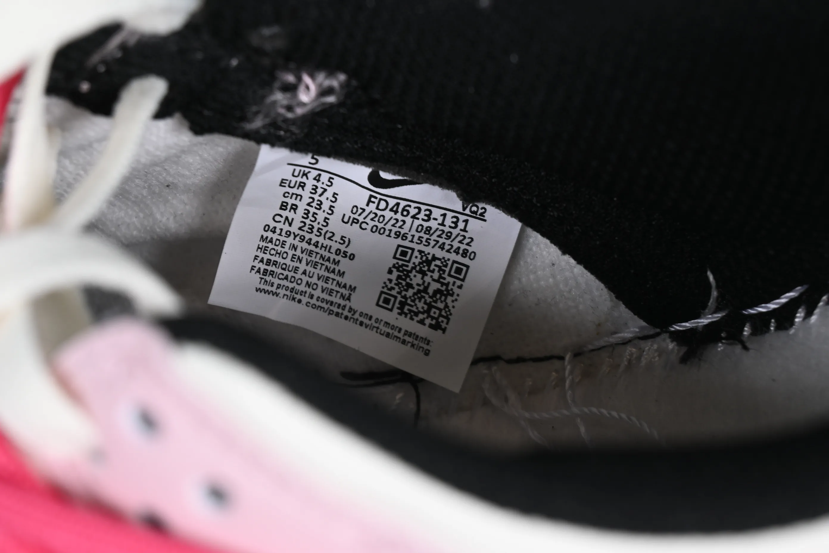 All Categories Nk SB Dunk Series Nk SB Dunk Low Low-top sneakers Nk Dunk Low "Multi Color" Vibrant three hooks Customized version of deconstructed strap casual sneakers FD4623-131